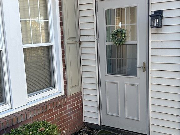 3rd image of 514 Edgewood Ave