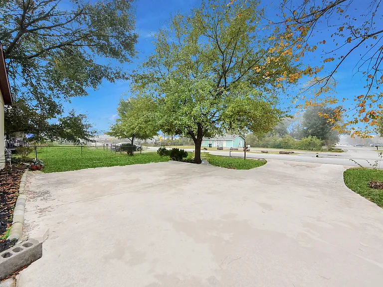 6526 Carver Rd #A — Photo 29