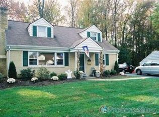 904 Deer Rd, Bryn Mawr, PA 19010