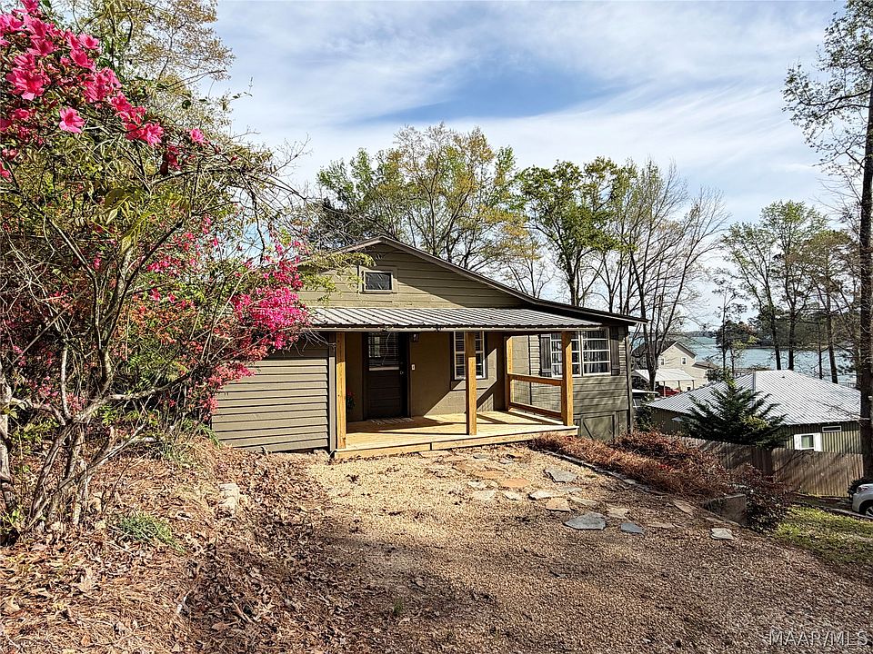 1st image of 30 Hill Dr