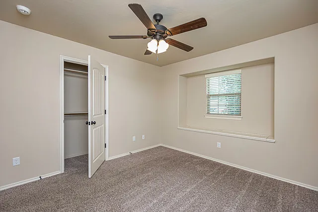 741 N Dallas Ave — Photo 18