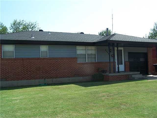 1st image of 4740 SE 27th St
