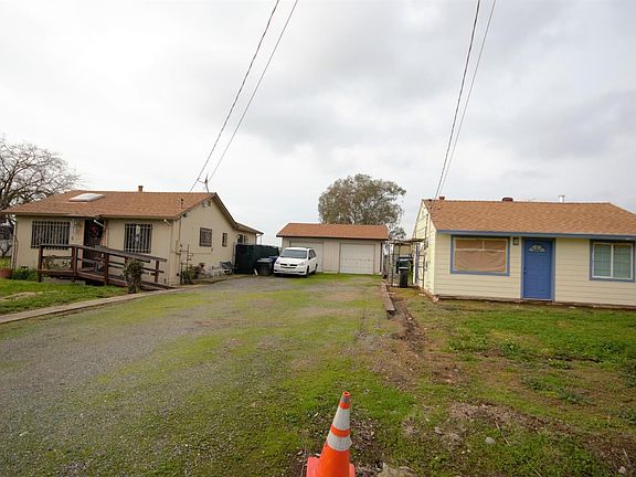 2nd image of 6143 32nd St