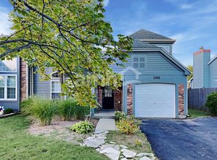 1186 Blackburn Dr, Grayslake, IL 60030