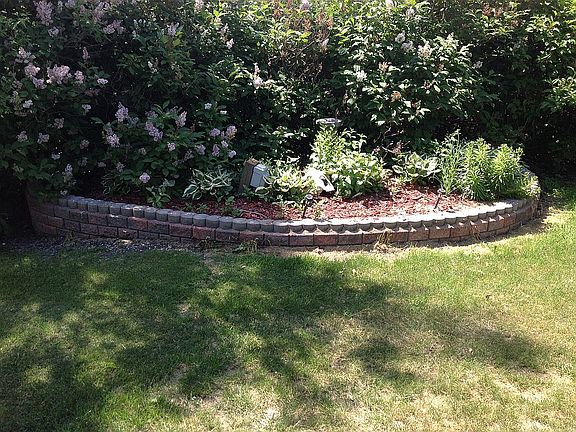 Flower bed 