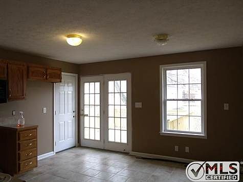 5th image of 518 Paula Dr