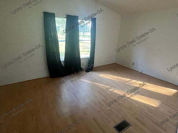 4th image of 10848 Coffee Rd