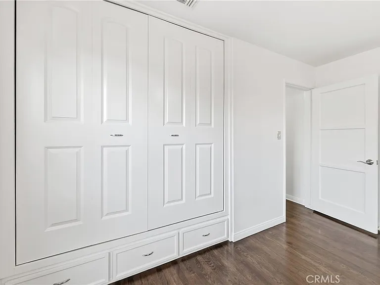 1415 E Walnut Ave — Photo 15