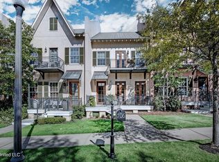 706 Northlake Ave, Ridgeland, MS 39157