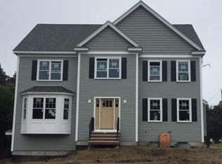 25 Albert St, Melrose, MA 02176