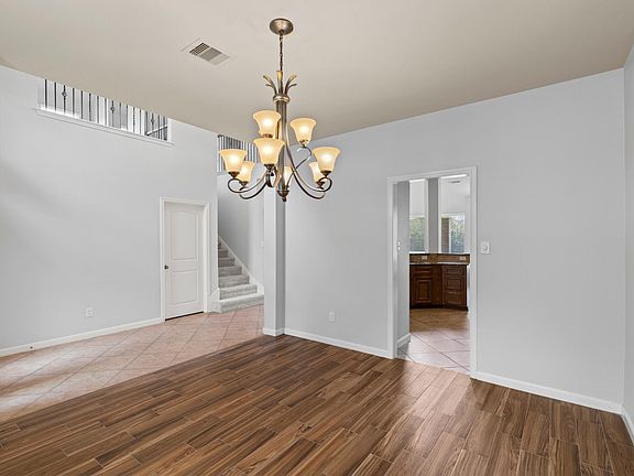 5th image of 6303 Silver Thistle Ln