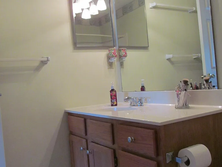 8155 Glenwillow Ln #103 — Photo 15