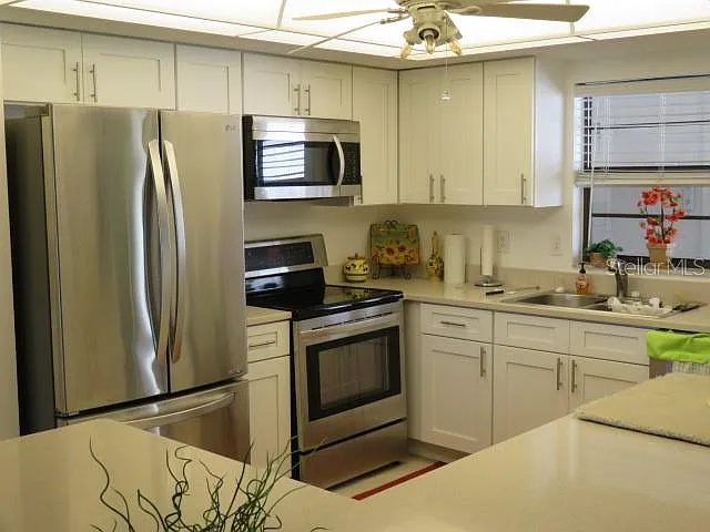 2 bed, 2.0 bath, 1280 sqft, $2,200 — Photo 3