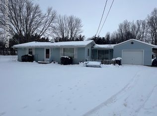 2625 E Hyde Rd, Saint Johns, MI 48879