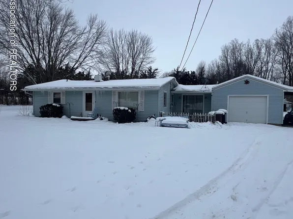 2625 E Hyde Rd, Saint Johns, MI 48879