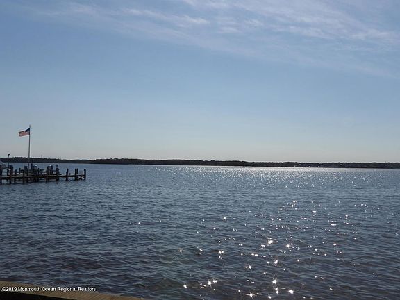 4th image of 191 Bay Stream Dr