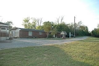 1st image of 2053 Bond Pike