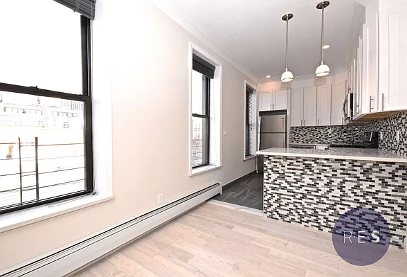 Rented by RES New York | media 6