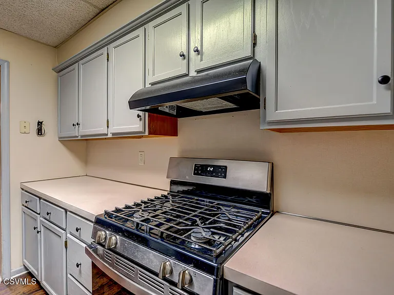 105 W Main St #3RDFLAPT2 — Photo 3