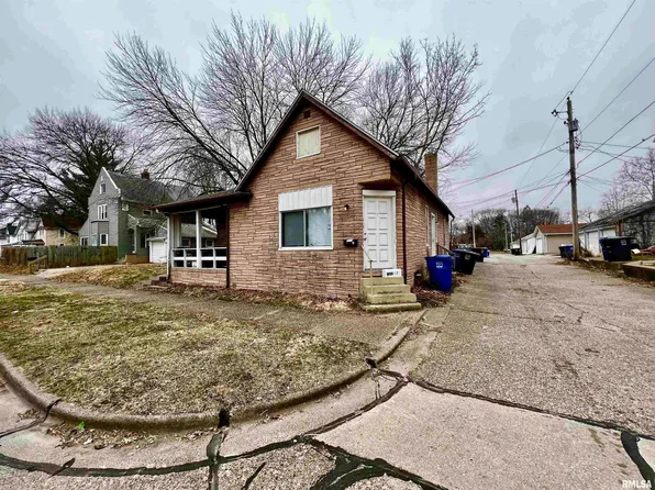 1317 10th St, Moline, IL 61265