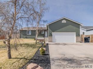 1926 Meadow Dr, Cheyenne, WY 82001