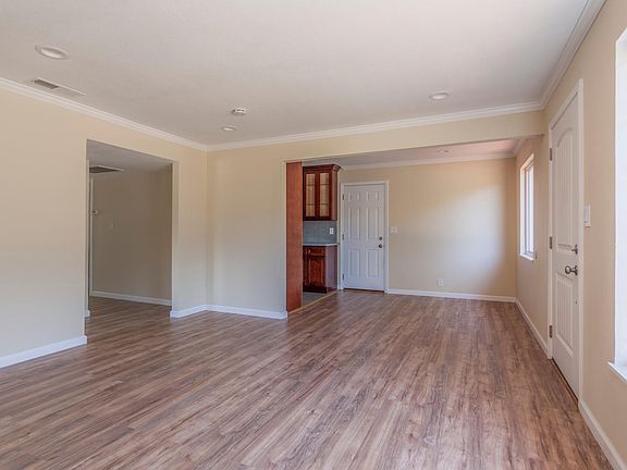 3rd image of 3711 Orange Grove Ave