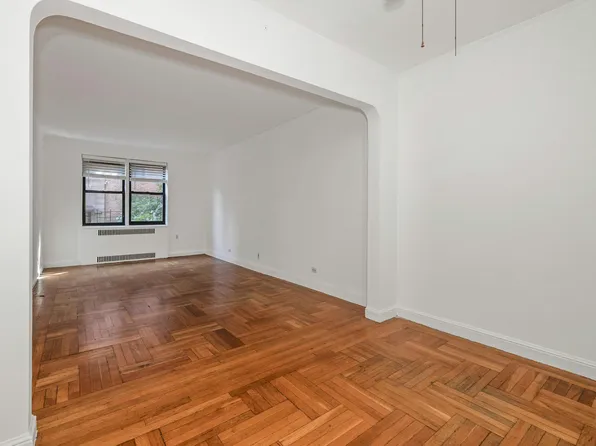 3017 Riverdale Avenue 1F image 2 of 17