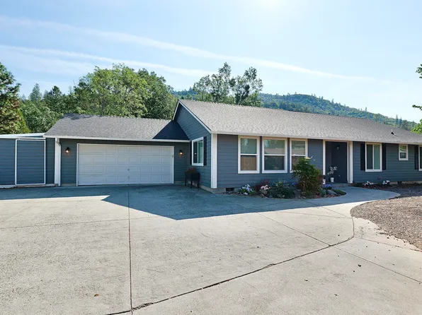 20 Penny Ct, Shady Cove, OR 97539