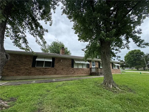 100 S State Route F, Garden City, MO 64747
