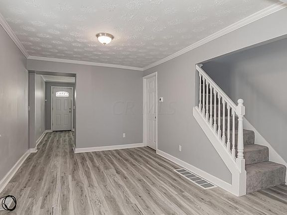 5th image of 266 Hinkle Ave