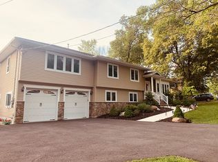 39 Seminole Ave, Wayne, NJ 07470