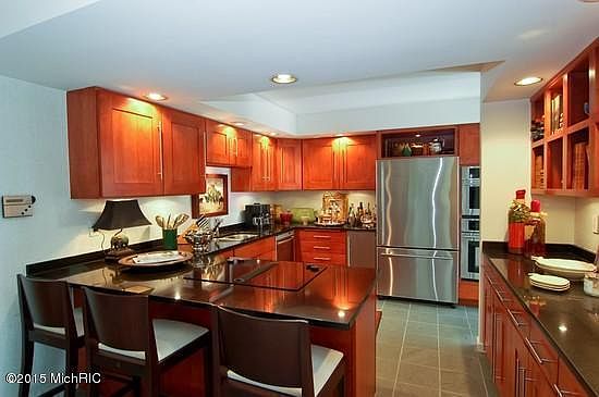 3rd image of 16466 Circle Ct