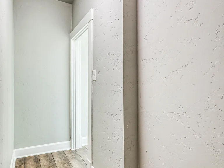 3622 Douglas Ave #5 — Photo 19