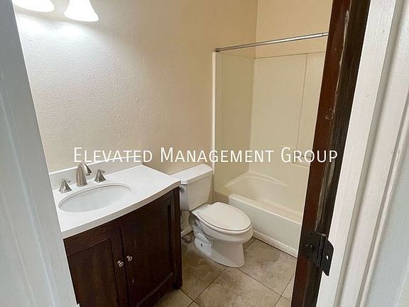 4th image of 433 Louisiana Blvd SE Unit 9