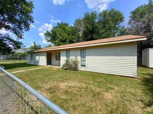 212 N Hartman Ave, Cushing, OK 74023