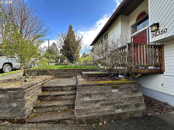 3rd image of 36350 SE Dubarko Rd