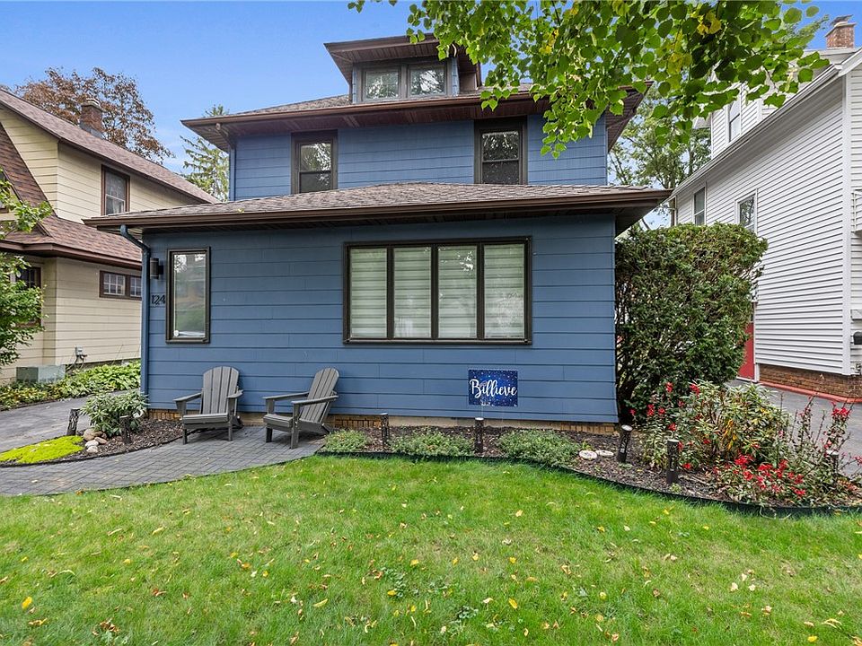 1st image of 124 Parkside Cres