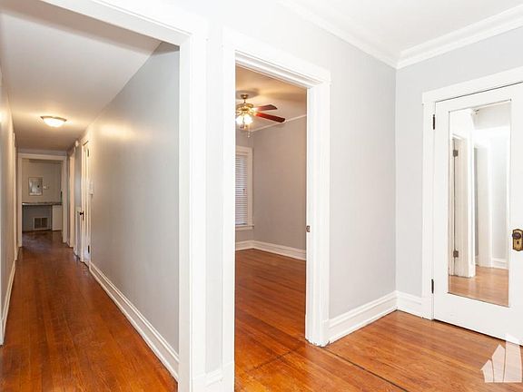 5th image of 3004 W Gunnison St
