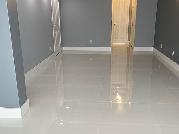 2nd image of 1170 NE 191st St APT A26