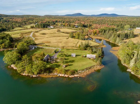 77 Watsons Reach, Sullivan, ME 04664