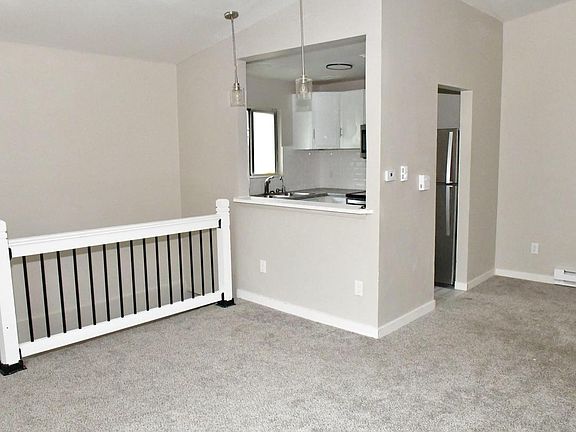 5th image of 6938 N Raintree DRIVE #D
