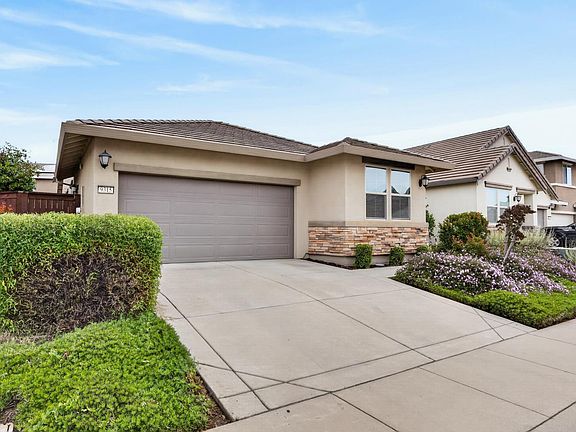 3rd image of 9315 Wild Lilac Cir