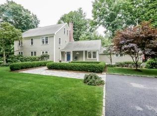 532 Flax Hill Rd, Norwalk, CT 06854