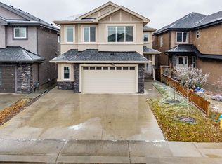 9007 181st Ave NW, Edmonton, AB T5Z0K1