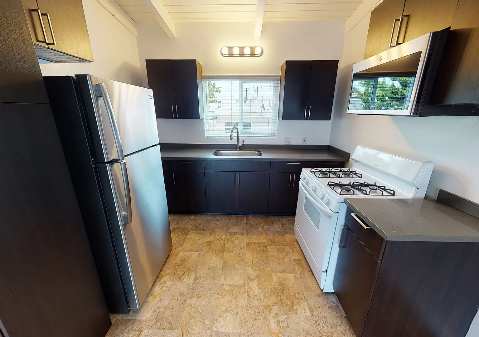 Beautiful Studio In Inglewood !! — Photo 3