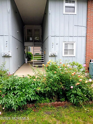 47L Cambridge Ct Photo 1