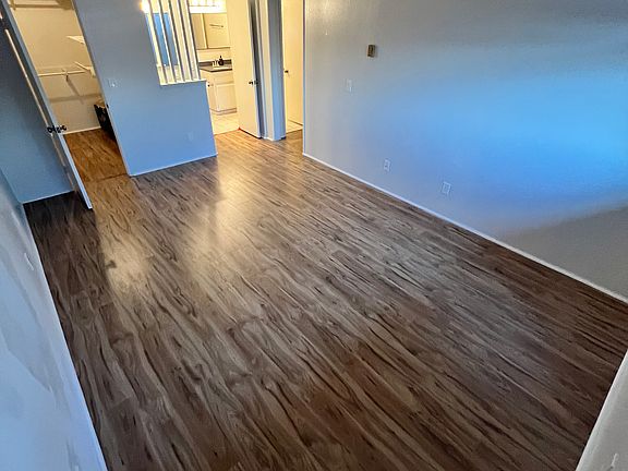 5th image of 4651 Pico St APT 210