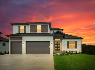 300 NW Earle Ln, Lees Summit, MO 64081