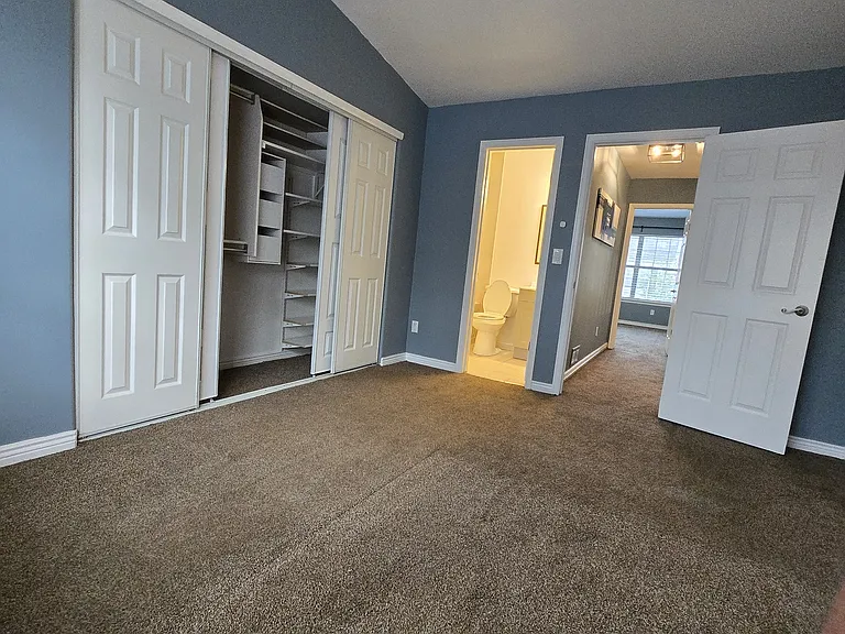 11809 E Kepner Dr — Photo 27
