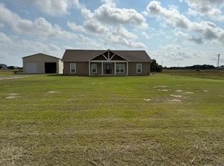 50 E Dewberry Ln, Seadrift, TX 77983